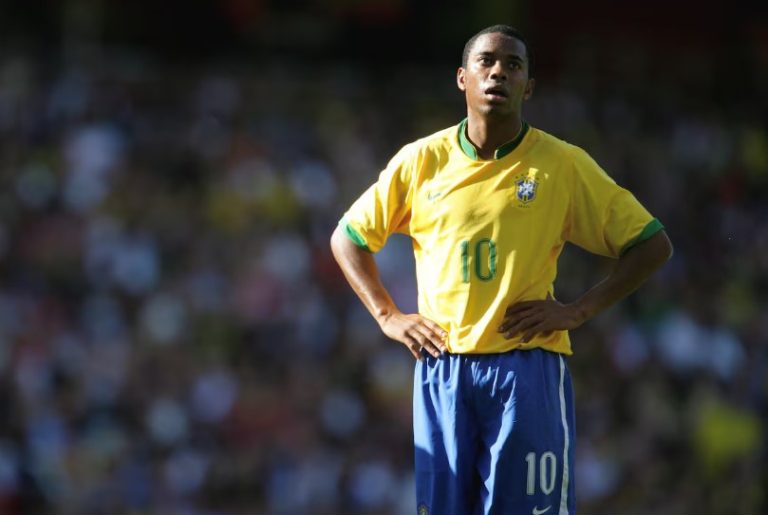 La justicia de Brasil ratificó condena a Robinho