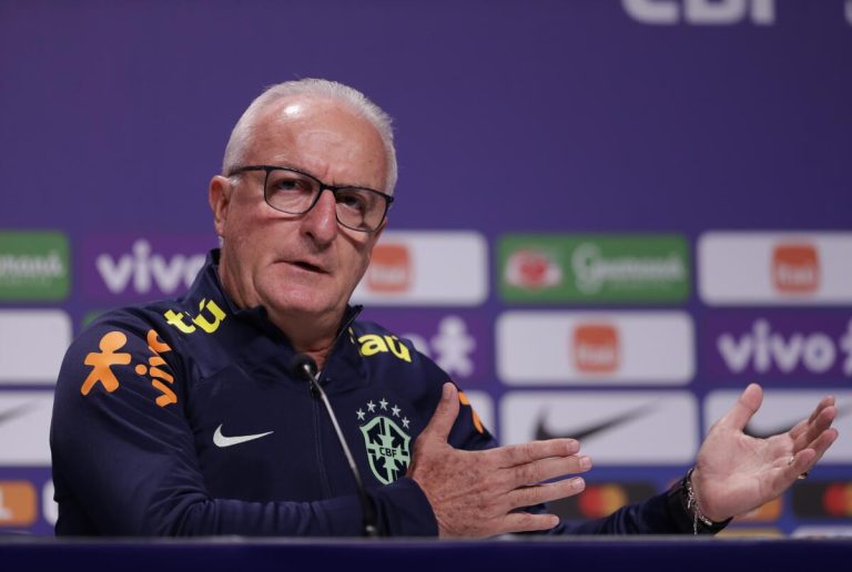 (VIDEO) “No esperen un partido tranquilo”: DT de Brasil avisa a su hinchada sobre Ecuador