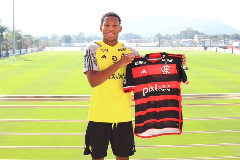 Gonzalo Plata sobre su debut: “Será un día muy especial para mí”