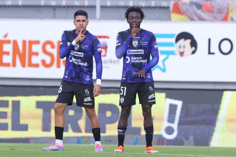 (VIDEO) Con un doblete de golazos de Yaimar Medina, IDV derrotó a Aucas en Chillogallo