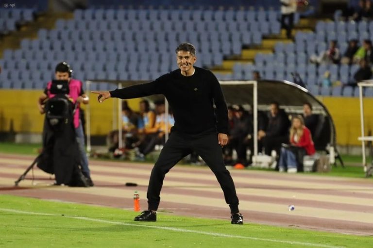 (VIDEO) Norberto Araujo llegó a Cuenca para asumir como DT