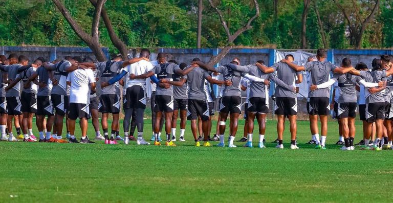 OTRO DÍA MÁS: El plantel de Emelec NO entrenó nuevamente por falta de pago