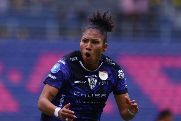 “Me perdí 2 finales por lesión… no quería ser goleadora, quería ser campeona”