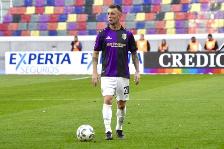 (FOTO) Damián Díaz mostró como se encuentra su tobillo tras su lesión