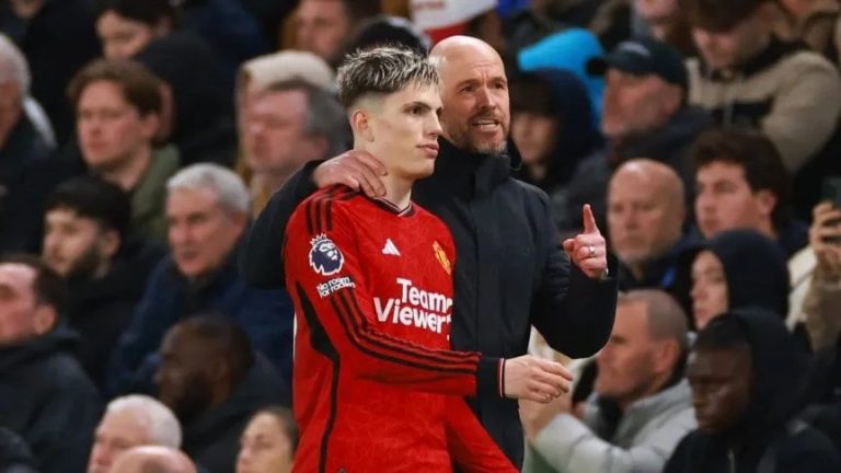 Manchester United podría quedarse sin DT