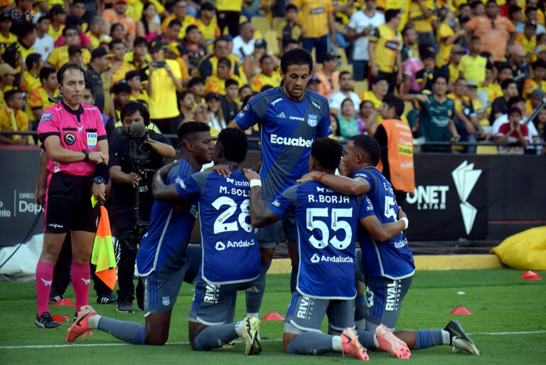 (VIDEO) Emelec está muy inconforme con el cambio de horario Vs. Universidad Católica