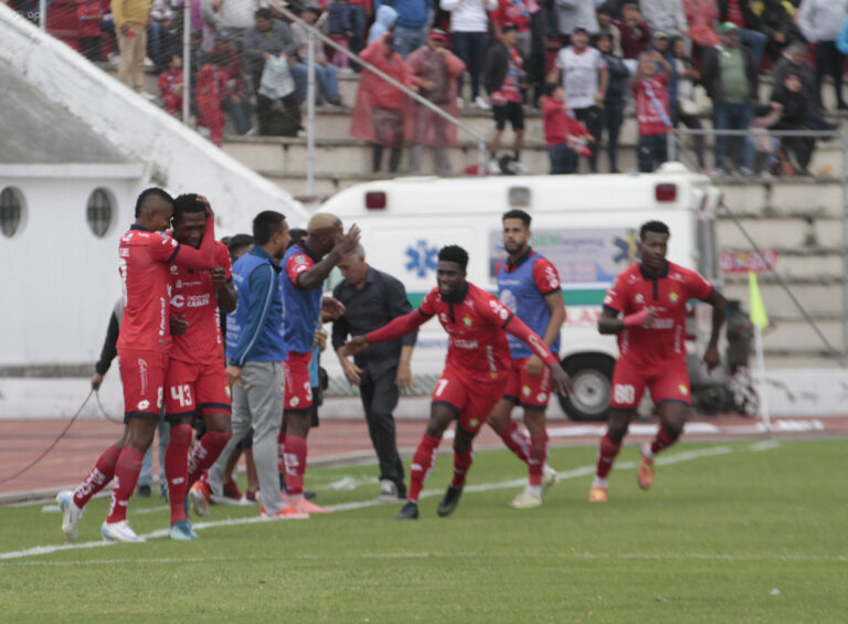 (VIDEO) POR COPA ECUADOR: Intentaron comprar a jugadores de El Nacional