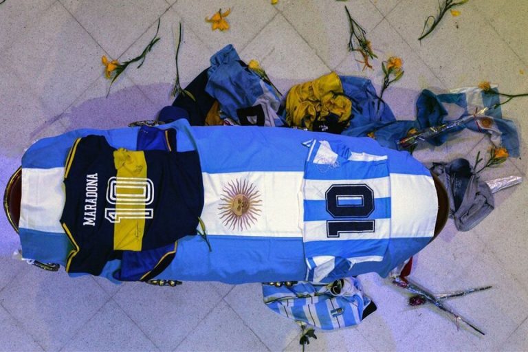 El cuerpo de Diego Maradona será trasladado a un mausoleo