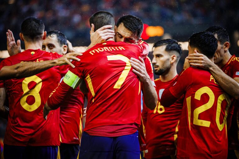 (VIDEO) España goleó y clasificó a cuartos de la Nations League