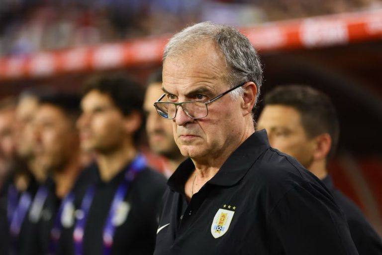 Marcelo Bielsa: “Mi autoridad quedó afectada por lo ocurrido en la semana”