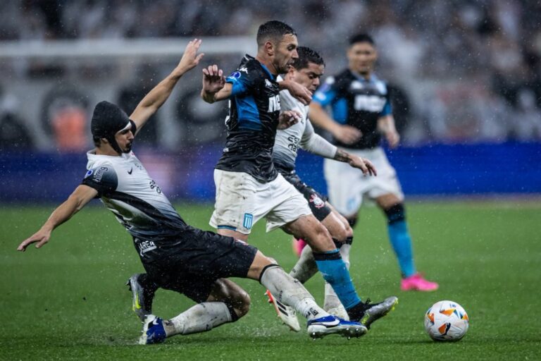 (VIDEO) Racing igualó en Brasil con Corinthians y definirá en su cancha el pase a la final