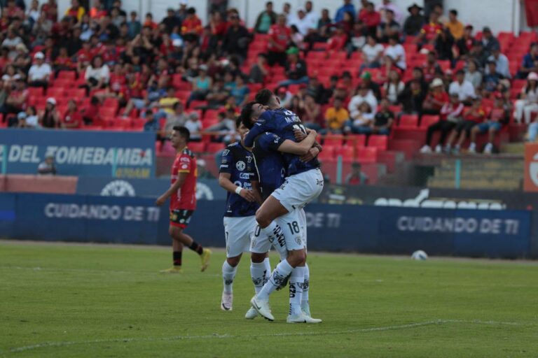 (VIDEO) PARA SEGUIR EN PELEA: Triunfazo de IDV en su visita a Cuenca