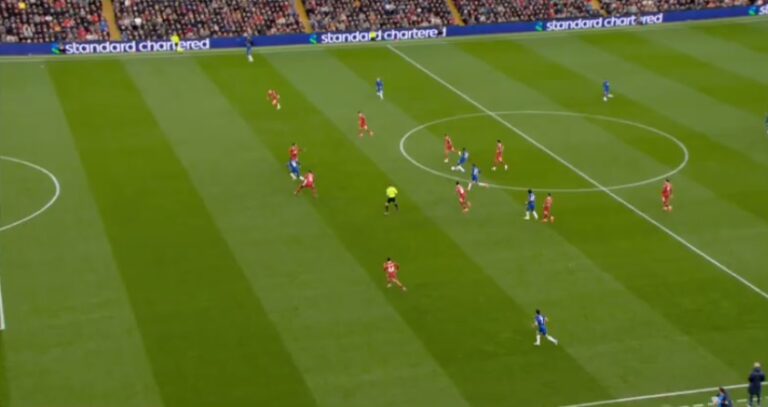 (VIDEO) Asistencia de Moisés Caicedo en Anfield ante el Liverpool