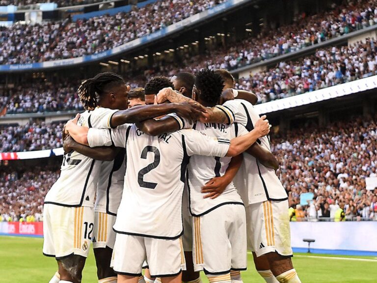 Dos opciones para ocupar el lateral derecho en el Real Madrid.