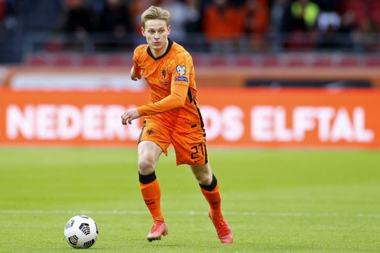 De Jong y Van Dijk fueron desconvocados en Países Bajos