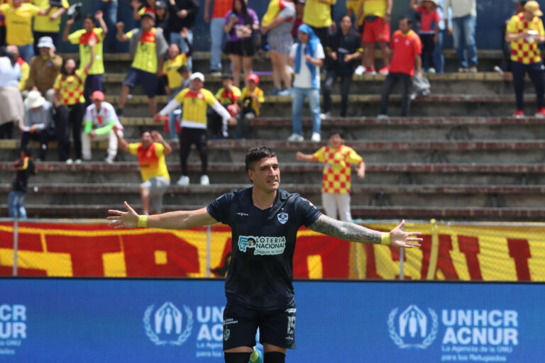 (VIDEO) U. Católica se quedó con los 3 puntos: venció a Aucas en el Atahualpa