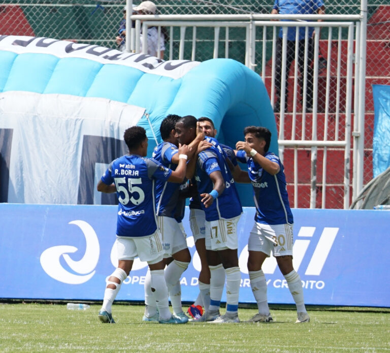 Posible once de Emelec para recibir a Imbabura