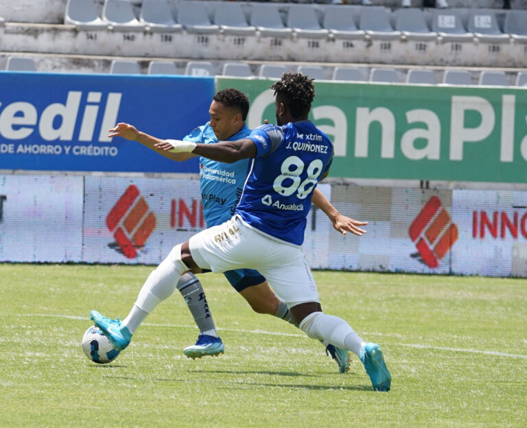 (VIDEO) Emelec no pudo sostener la victoria y empató en el Bellavista