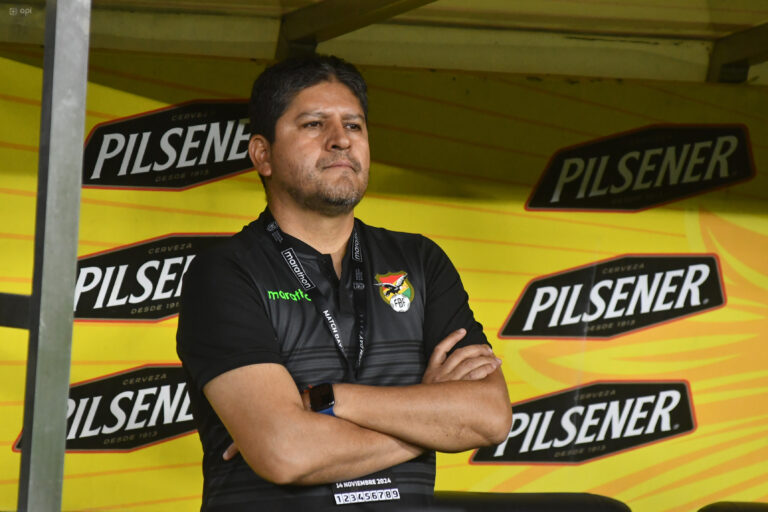 Oscar Villegas: “Dejar 8 jugadores en Bolivia, fue la mejor decisión”
