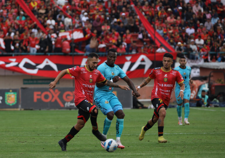 (VIDEO) ¡SE QUEDA! Deportivo Cuenca empató y aseguró la permanencia en la Serie A