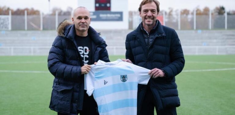 Iniesta inicia una nueva aventura: “Es un club apasionante”