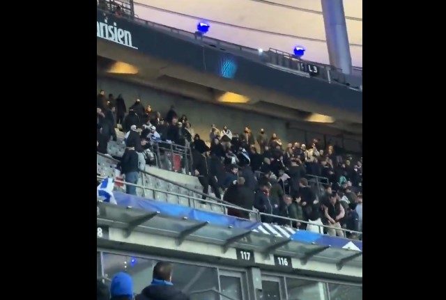 (VIDEO) Incidentes en el Stade de France entre hinchas franceses e israelitas