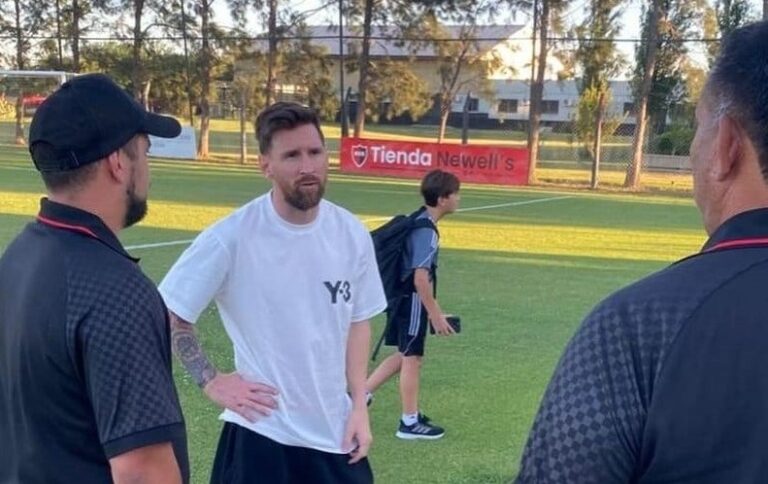 (FOTOS) Messi visitó el predio de Newell’s