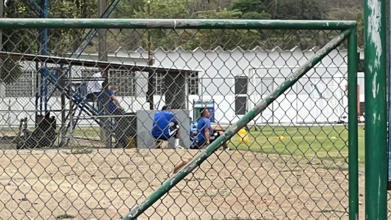 NO HAY ACUERDO, pero Emelec entrenará