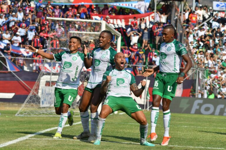 (VIDEO) CHAO, DEP. QUITO: Liga de Portoviejo, A SEMIFINALES del Ascenso Nacional