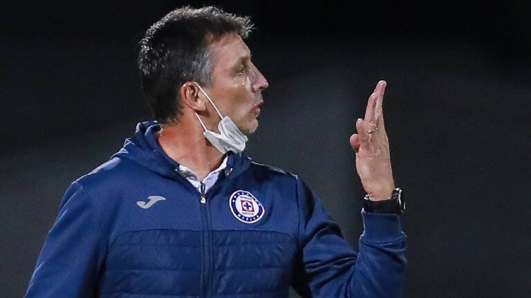 (VIDEO) Ex DT de Cruz Azul respondió a Jonathan Borja: “En mi vida he solicitado o recibido dinero de nadie”