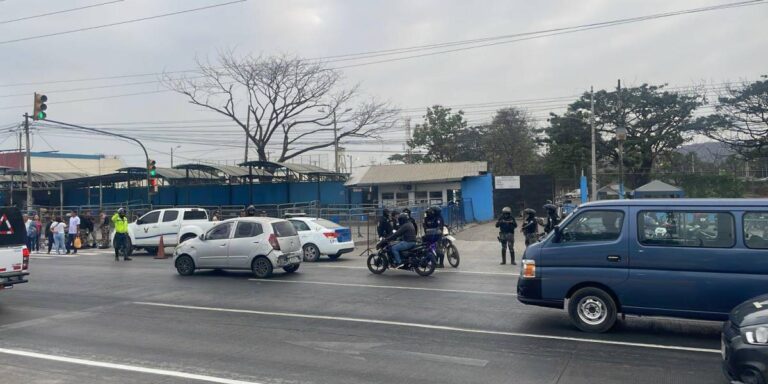 15 muertos y 14 heridos en disturbios en la Penitenciaría del Litoral