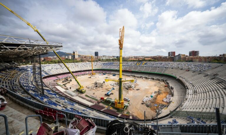 Barcelona regresaría recién la próxima temporada al Camp Nou