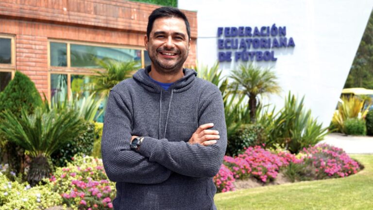 Renunció el DT de La Tri Femenina