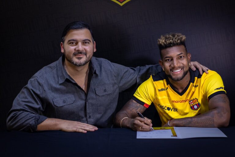 OFICIAL: Gustavo Vallecilla, vuelve a Barcelona SC