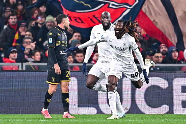 (VIDEO) Napoli venció a Genoa y es puntero de la Serie A