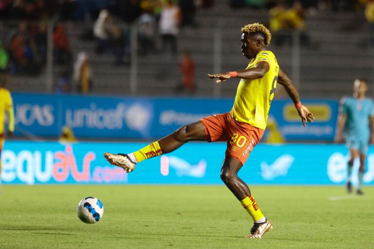 BSC abrió negociaciones por Michael Carcelén