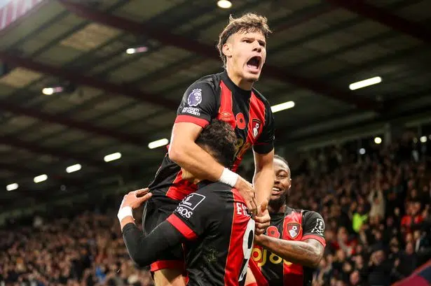 (VIDEO) Le pusieron freno: Bournemouth goleó 5-0 al Nottingham Forest