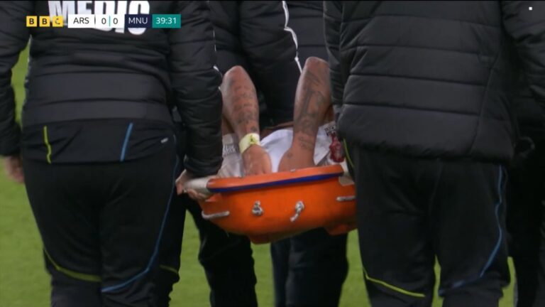 (VIDEO) Gabriel Jesús se retiró gravemente lesionado