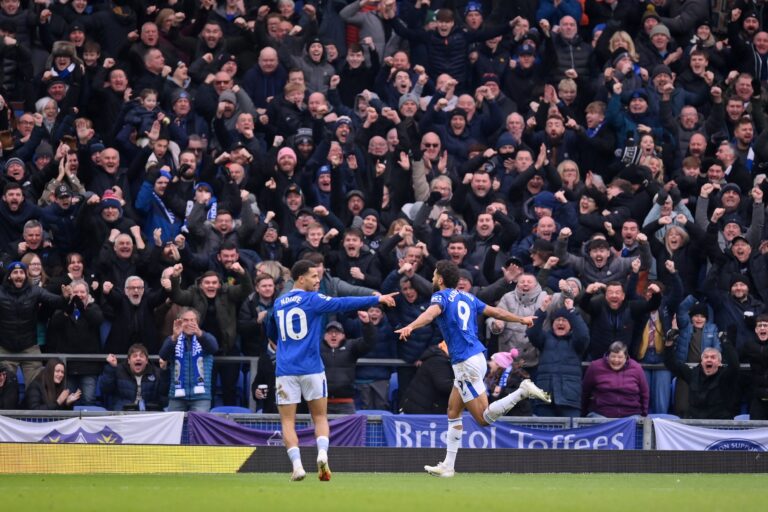 (VIDEO) Everton se impuso de local ante Tottenham