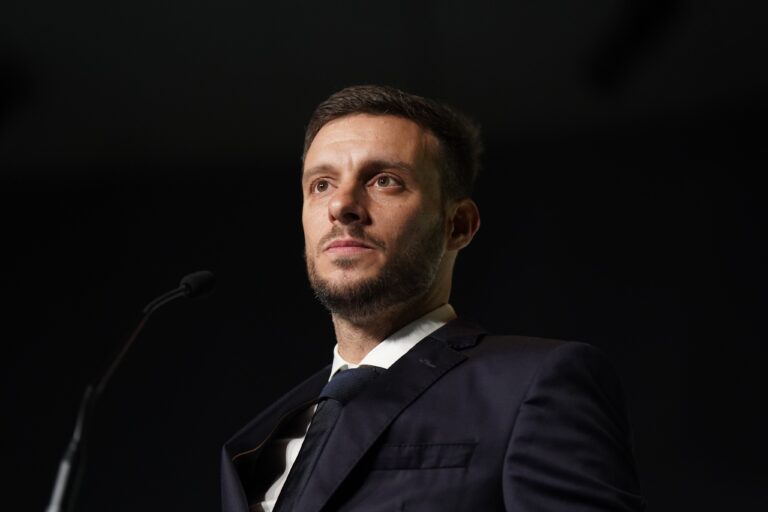 ROMPIÓ EL SILENCIO: Anselmi acusa a Cruz Azul de cambiar negociación con Porto