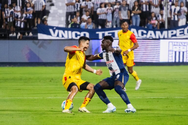 (VIDEO) Asistencia de Eryc Castillo en la victoria de Alianza Lima frente a Aucas