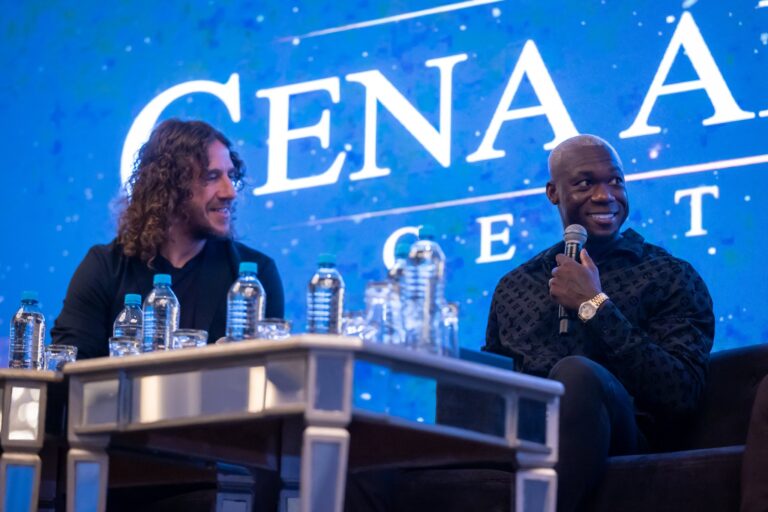 (VIDEO) Así fue el encuentro entre Felipe Caicedo y Carles Puyol