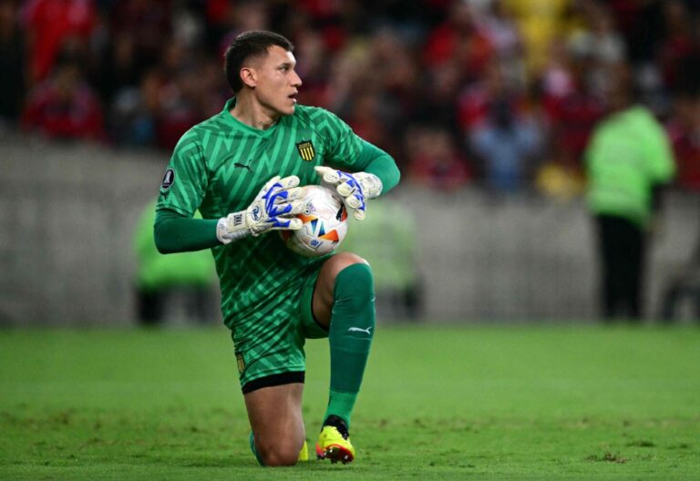 DESCARTADO: Washington Aguerre no será el portero de BSC