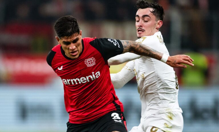 (VIDEO) El Bayer Leverkusen de Hincapié derrotó al Mainz y mantiene su racha ganadora
