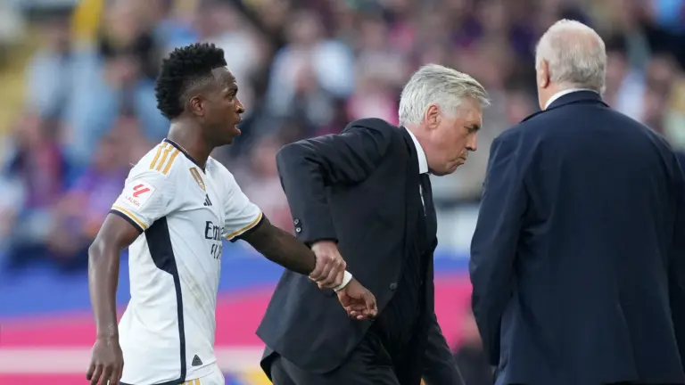 Ancelotti sobre Vinicius: “Es difícil aguantar todo lo que pasa y los insultos”