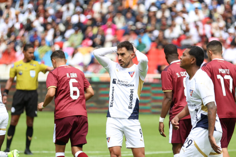 (VIDEO) LDU no pudo en casa contra Vinotinto: empate sin goles