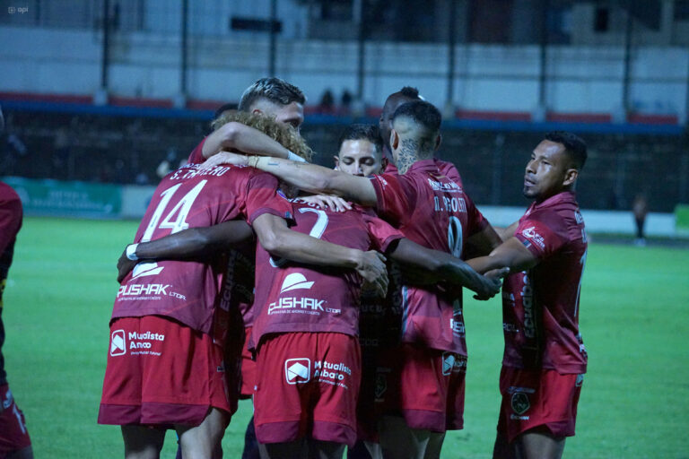 (VIDEO) Mushuc Runa debutó con victoria ante Delfín en la LigaPro 2025