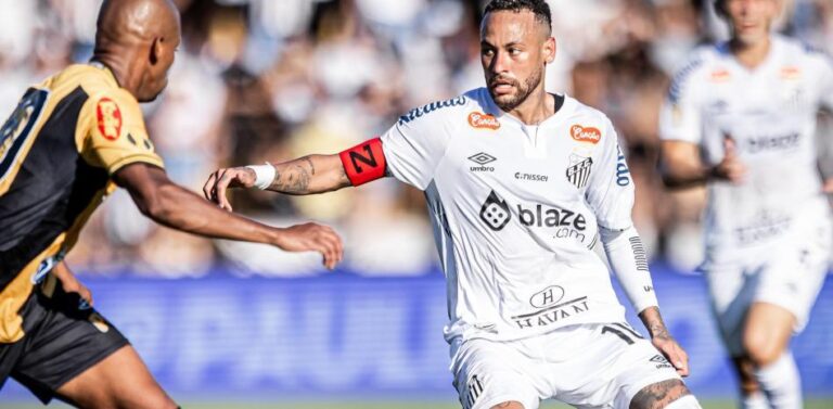 (VIDEO) Desastrosa actuación de Neymar en su reestreno como titular con Santos