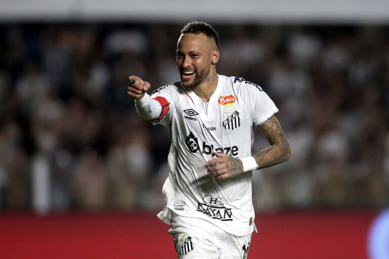 (VIDEO) GOLAZO olímpico de Neymar con Santos