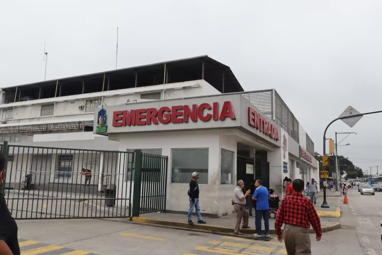 Policía activa código plata en el hospital Teodoro Maldonado Carbo ante alerta